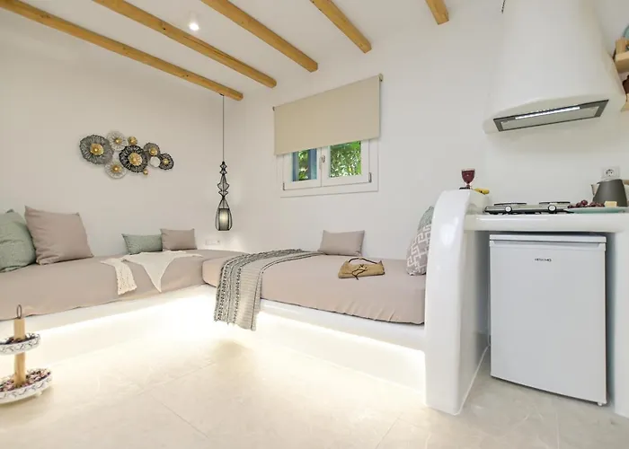 Апартаменты Alykes & *