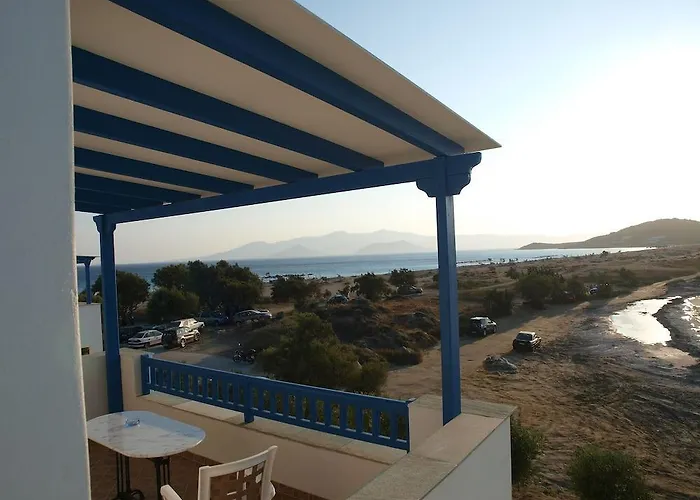 Апартаменты Alykes & *